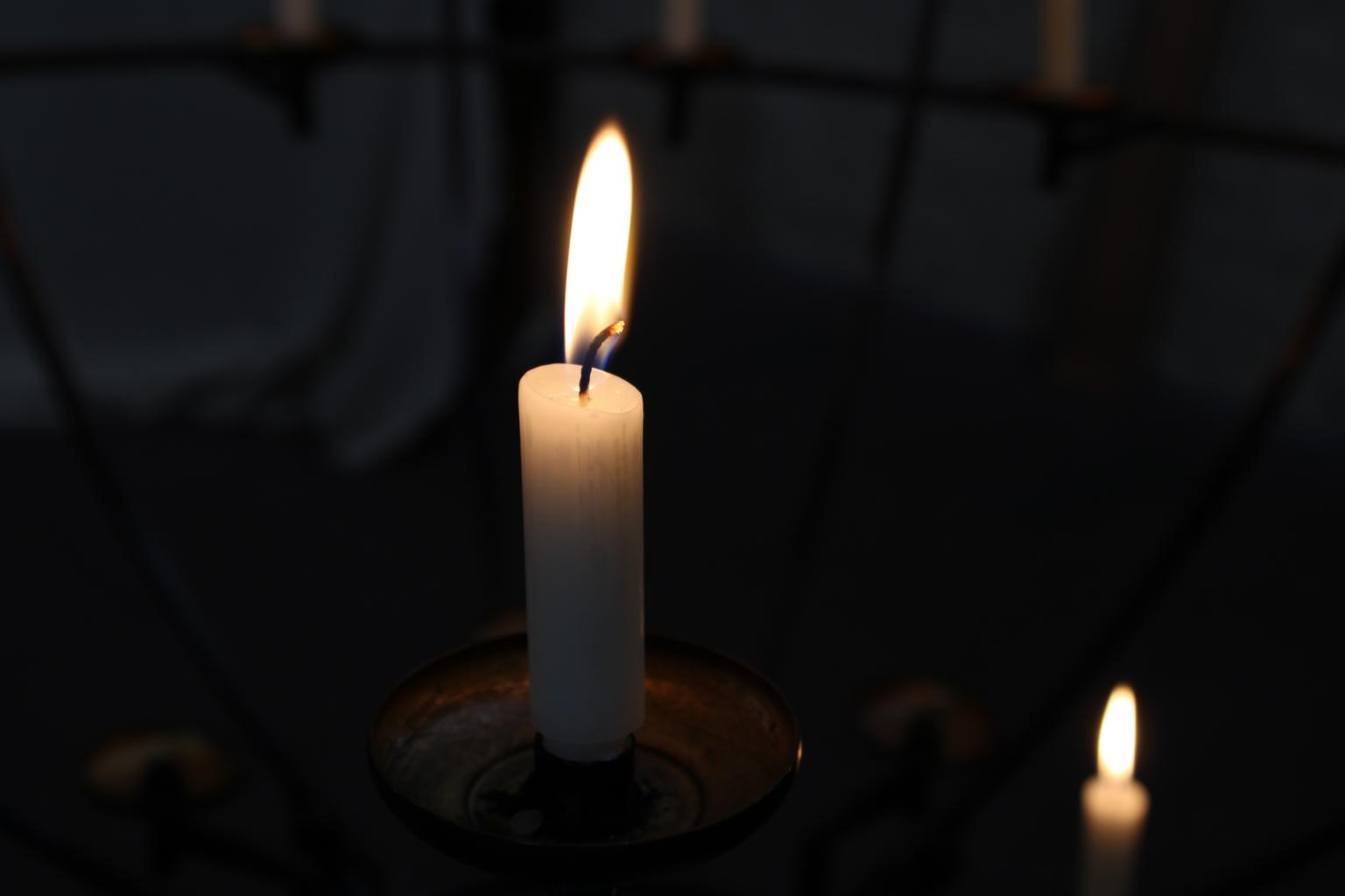 ali_ahmad_danesh-candle-7595607 (c) Image by <a href=https://pixabay.com/users/ali_ahmad_danesh-25808783/?utm_source=link-attribution&utm_medium=referral&utm_campaign=image&utm_content=7595607>Ali Ahmad DANESH</a> from <a href=https://pixabay.com//?utm_source=link-attribution&utm_medium=referral&utm_campaign=image&utm_content=7595607>Pixabay</a>